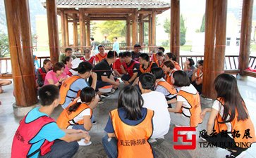 中学生团建新闻稿范文