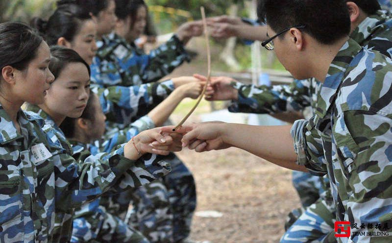 团建项目齐眉棍图片