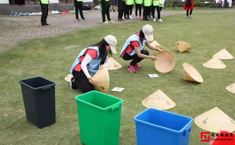 “垃圾分类大使与水果连连看”团建活动