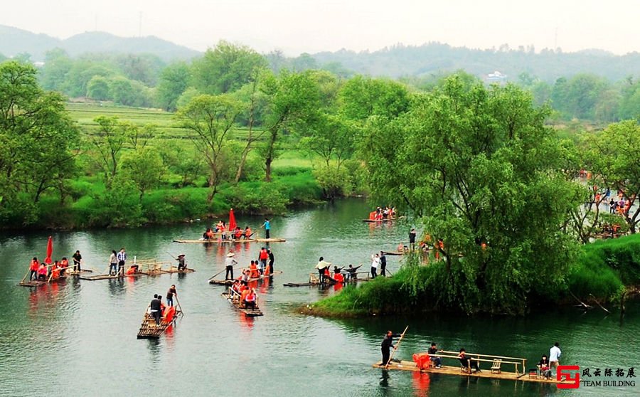 月亮湾湿地公园拓展训练活动