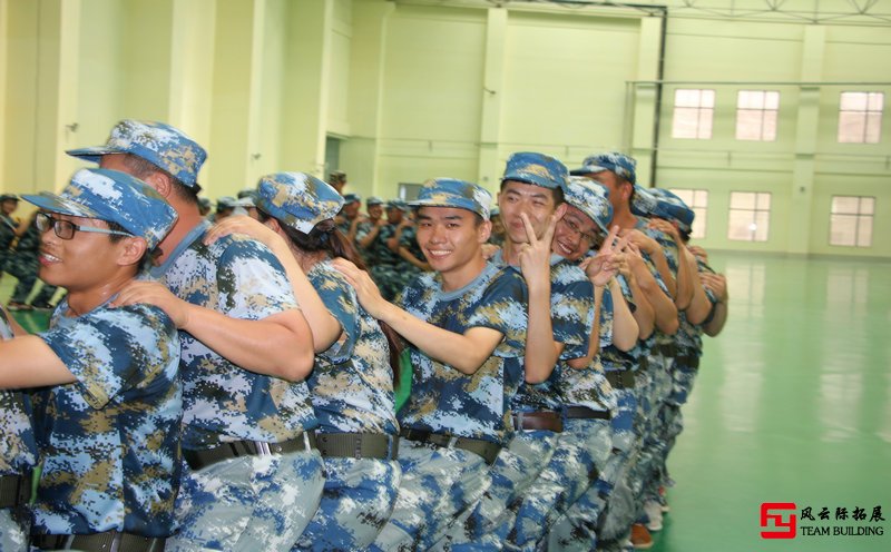 军训心得体会-操场上的那抹红